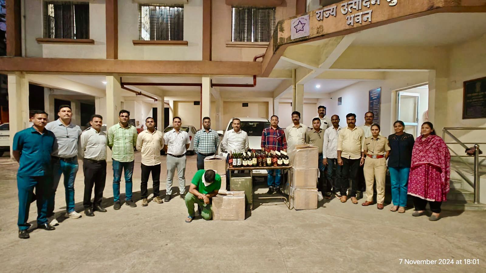 राज्य उत्पाद शुल्क विभाग की बड़ी कार्रवाई, 37 लाख 71 हजार 200 रुपये का विदेशी स्कॉच शराब का जखीरा बरामद