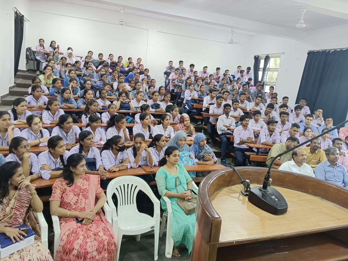 ‘वॉटर जीनियस’ परीक्षा में 3 लाख से अधिक प्रतिभागी, जल संरक्षण के प्रति ऐतिहासिक पहल