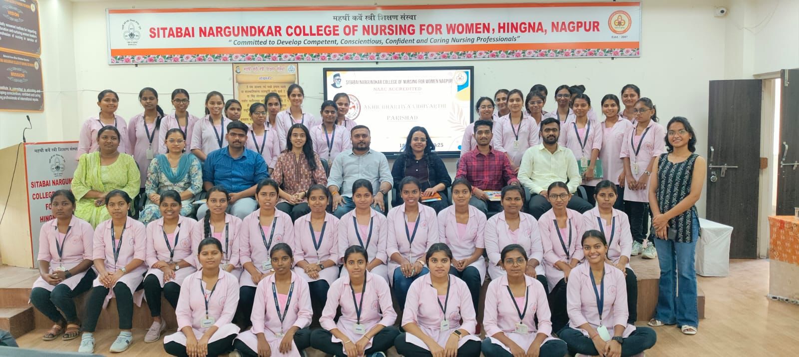 कमिंस नर्सिंग कॉलेज में विद्यार्थी परिषद द्वारा SFD टॉक और पर्यावरण संरक्षण कार्यक्रम संपन्न