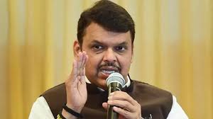 शांतिभंग करने वाले दंगाइयों पर सख्त कार्रवाई होगी: देवेंद्र फडणवीस