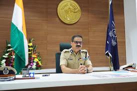 नागपुर पुलिस कमिश्नर डॉ. रविंद्र सिंगल का अचानक फूट पेट्रोलिंग — नागरिकों में संतोष और विश्वास का माहौल