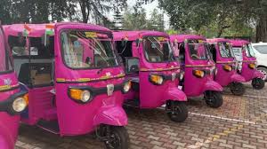 महाराष्ट्र शासन और कायनेटिक ग्रीन के संयुक्त प्रयास से ‘पिंक ई-रिक्शा’ योजना का शुभारंभ